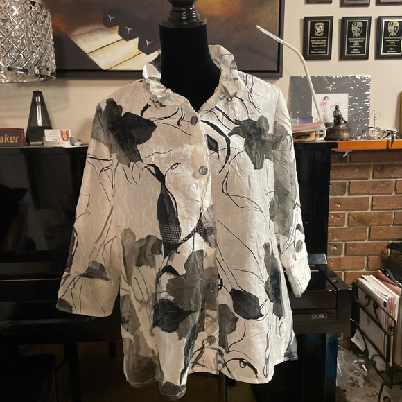 Joseph Ribkoff Blouse size 12 - Picture 2 of 9